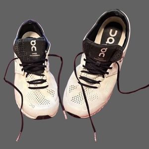 ON RUNNING SHOES